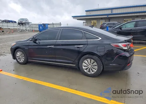 2016 Hyundai Sonata Hybrid из США, поврежденный, VIN KMHE24L17GA038109